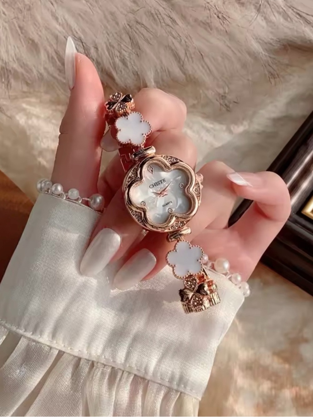 Elegant Rose Gold Floral Bracelet Watch with White Accents